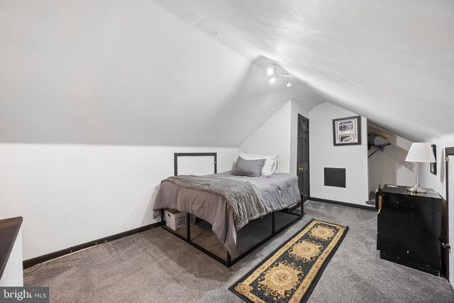 2040 NORTHEAST AVE, Baltimore, MD 21227