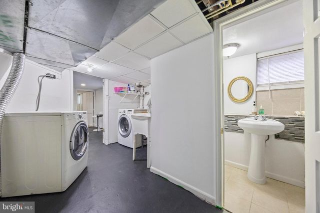 2040 NORTHEAST AVE, Baltimore, MD 21227