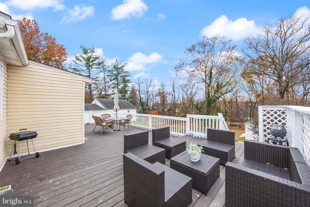 2040 NORTHEAST AVE, Baltimore, MD 21227