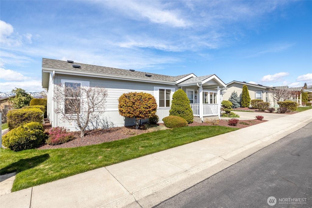 526 Monterey Drive, East Wenatchee, WA 98802