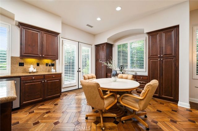 123 S Oakhart Drive, Glendora, CA 91741