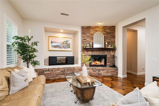 123 S Oakhart Drive, Glendora, CA 91741
