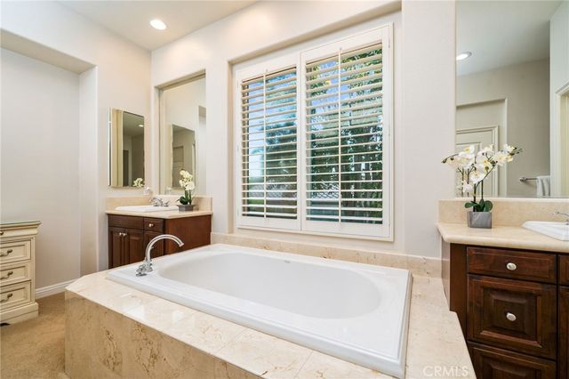 123 S Oakhart Drive, Glendora, CA 91741