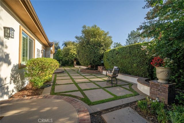123 S Oakhart Drive, Glendora, CA 91741