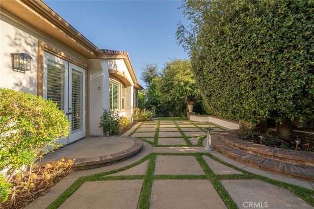 123 S Oakhart Drive, Glendora, CA 91741