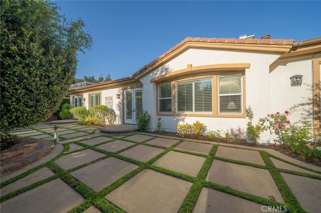 123 S Oakhart Drive, Glendora, CA 91741