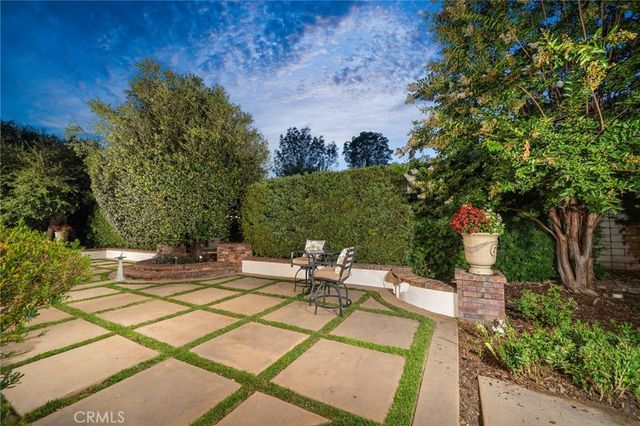 123 S Oakhart Drive, Glendora, CA 91741