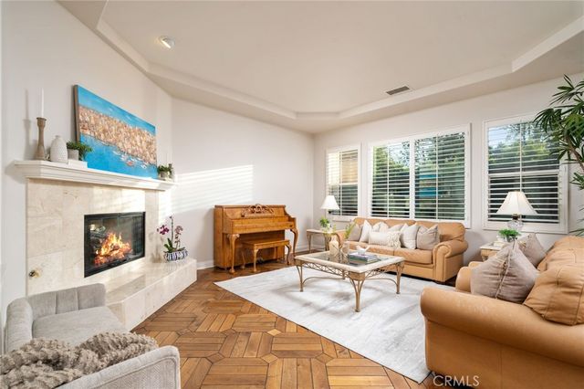 123 S Oakhart Drive, Glendora, CA 91741
