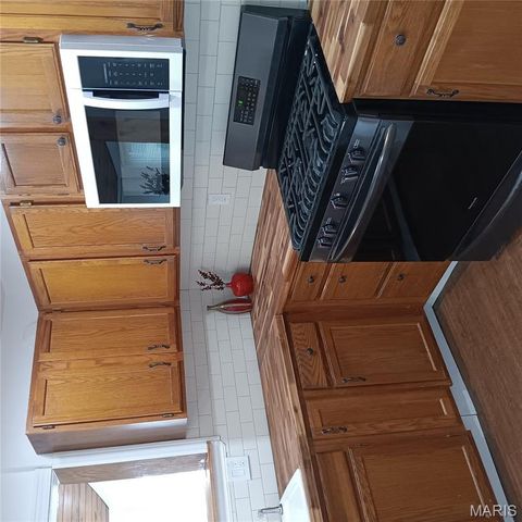 806 Rolwes Avenue, Ferguson, MO 63135