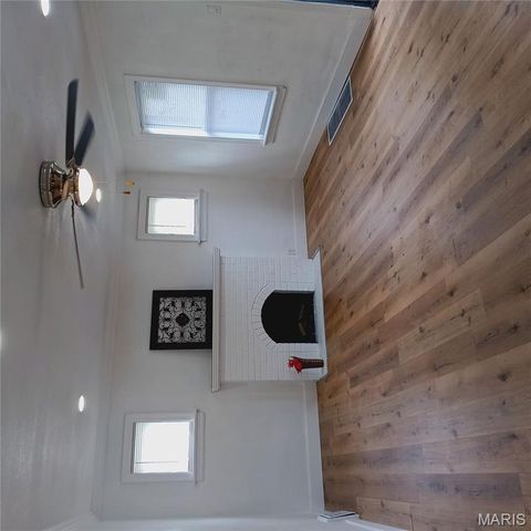 806 Rolwes Avenue, Ferguson, MO 63135