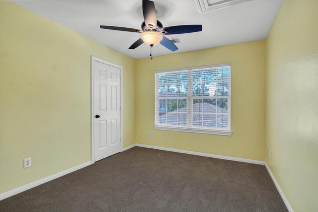 4015 Park Circle Way, Houston, TX 77059