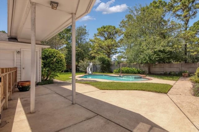 4015 Park Circle Way, Houston, TX 77059