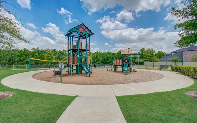 10202 S Goshawk Trail, Conroe, TX 77385
