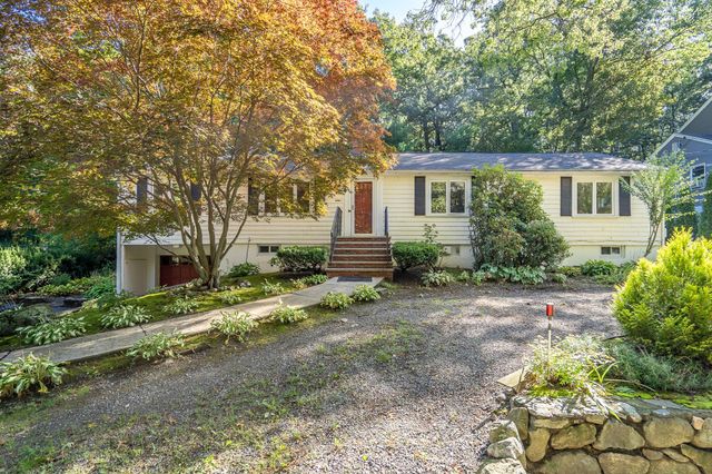 12 Watertown St, Lexington, MA 02421