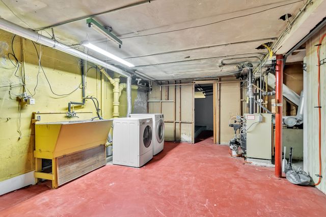 12 Watertown St, Lexington, MA 02421