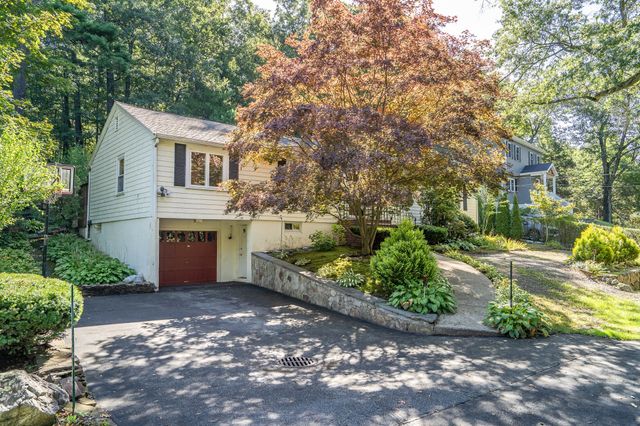 12 Watertown St, Lexington, MA 02421
