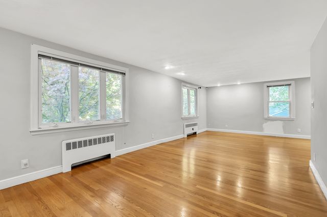 12 Watertown St, Lexington, MA 02421