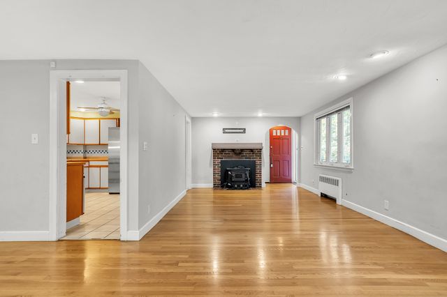 12 Watertown St, Lexington, MA 02421