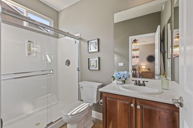 2240 Owencarrow Ln, Lincoln, CA 95648