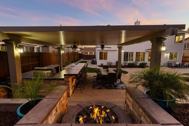 2240 Owencarrow Ln, Lincoln, CA 95648