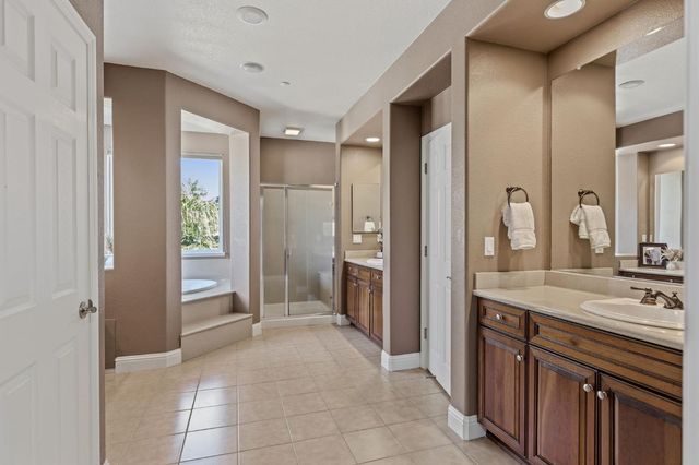 2240 Owencarrow Ln, Lincoln, CA 95648