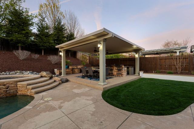 2240 Owencarrow Ln, Lincoln, CA 95648