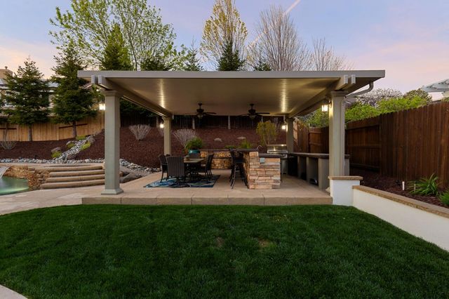 2240 Owencarrow Ln, Lincoln, CA 95648