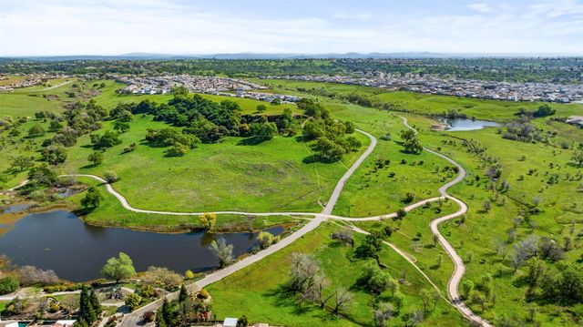 2240 Owencarrow Ln, Lincoln, CA 95648