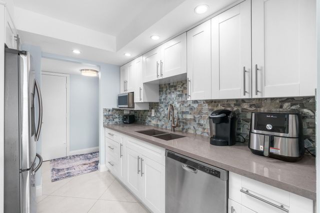 950 Ponce De Leon Road 401, Boca Raton, FL 33432