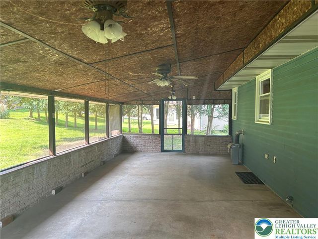 705 Frost Hollow, Forks Twp, PA 18040