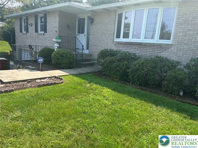 705 Frost Hollow, Forks Twp, PA 18040