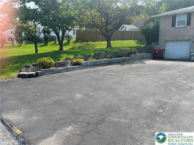 705 Frost Hollow, Forks Twp, PA 18040