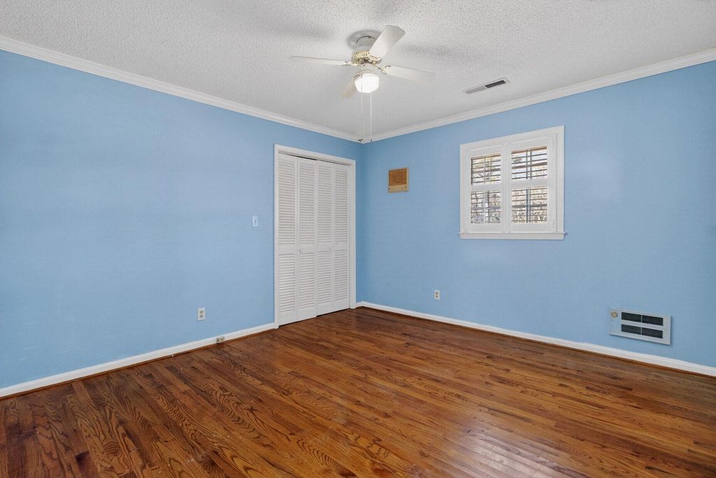 Image 21 of property listing at 1030 State Street, Sumter, SC 29153