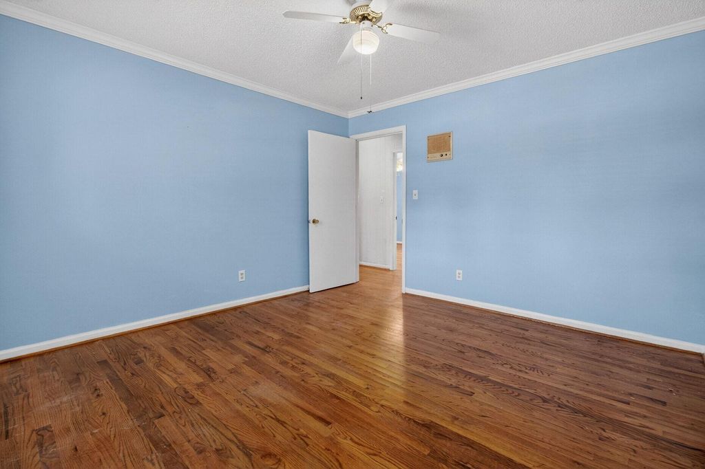 Image 22 of property listing at 1030 State Street, Sumter, SC 29153