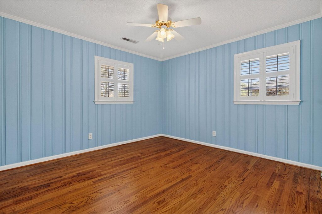 Image 23 of property listing at 1030 State Street, Sumter, SC 29153