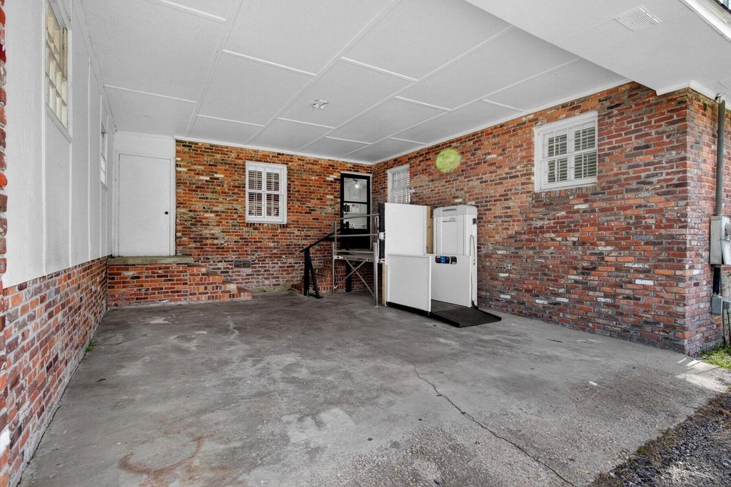 Image 28 of property listing at 1030 State Street, Sumter, SC 29153