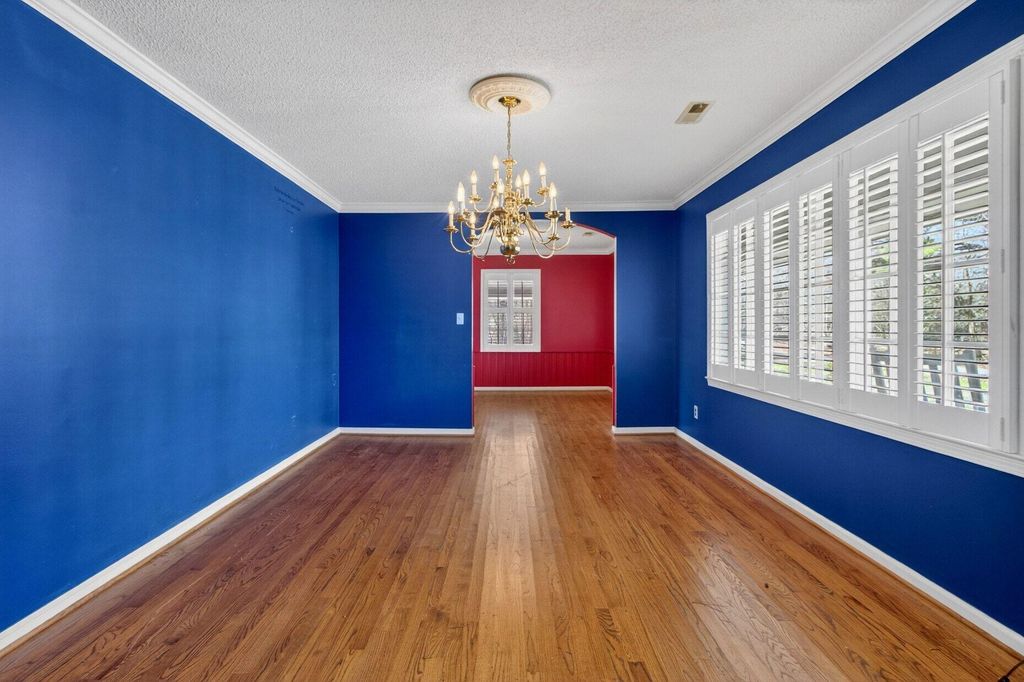 Image 5 of property listing at 1030 State Street, Sumter, SC 29153