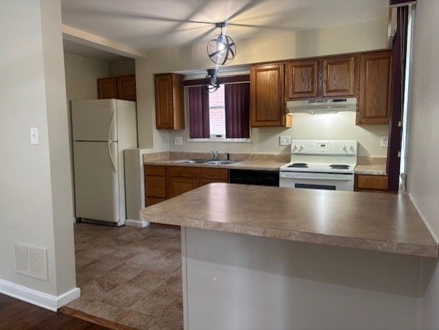 36 Hempstead AVENUE, West View, PA 15229