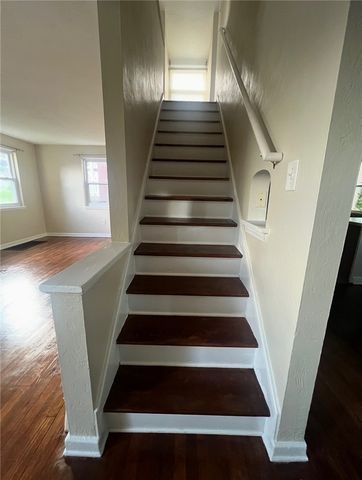 36 Hempstead AVENUE, West View, PA 15229
