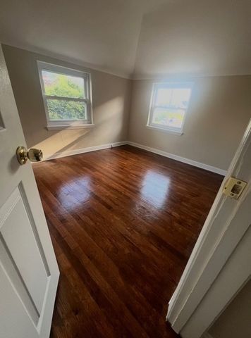 36 Hempstead AVENUE, West View, PA 15229