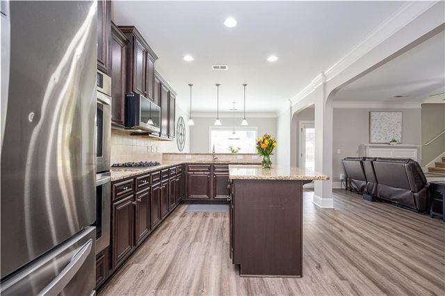 1511 Silver Mist Circle, Powder Springs, GA 30127