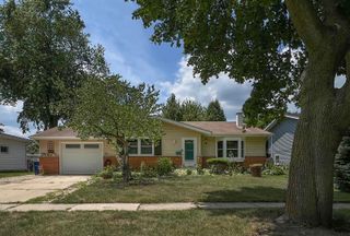 257 Fairview Drive, St. Charles, IL 60174