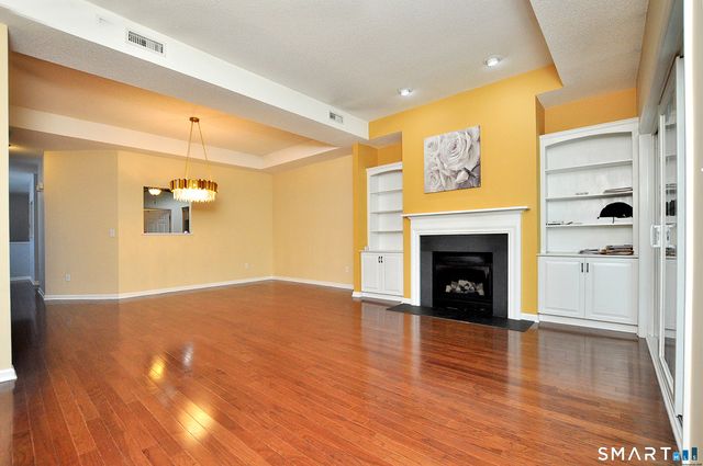 35 Todd Street 103, Hamden, CT 06518