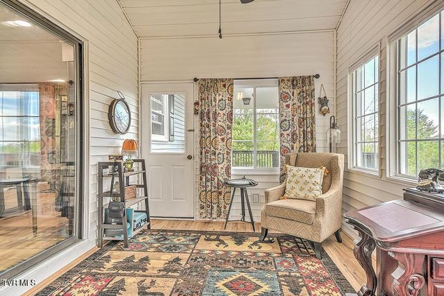 190 Roanwood Road, Roan Mountain, TN 37687