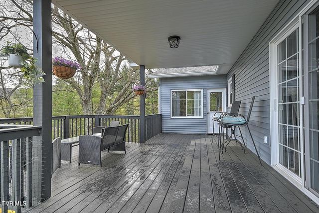 190 Roanwood Road, Roan Mountain, TN 37687