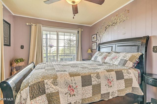 190 Roanwood Road, Roan Mountain, TN 37687