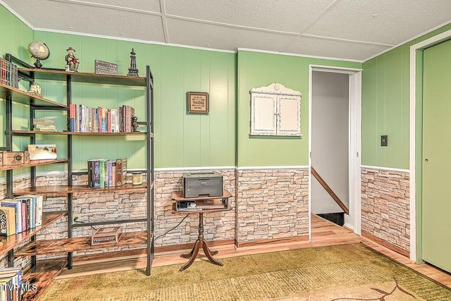 190 Roanwood Road, Roan Mountain, TN 37687