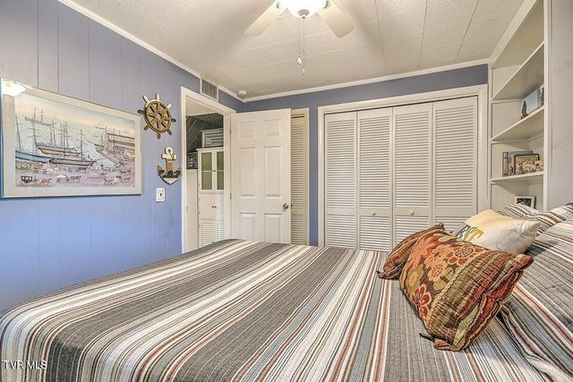 190 Roanwood Road, Roan Mountain, TN 37687