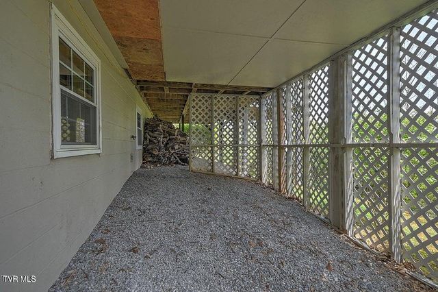 190 Roanwood Road, Roan Mountain, TN 37687