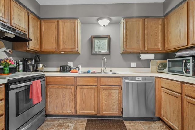 38513 Capetown Court 169, Clinton Twp, MI 48038